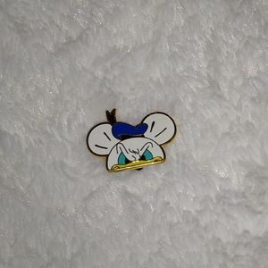 Donald duck Disney pin